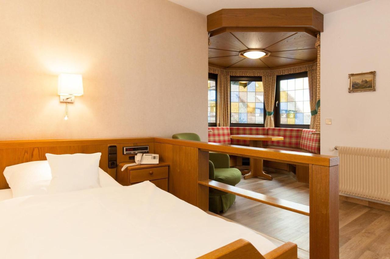 Landgasthof Hotel Hirsch Loßburg Dış mekan fotoğraf
