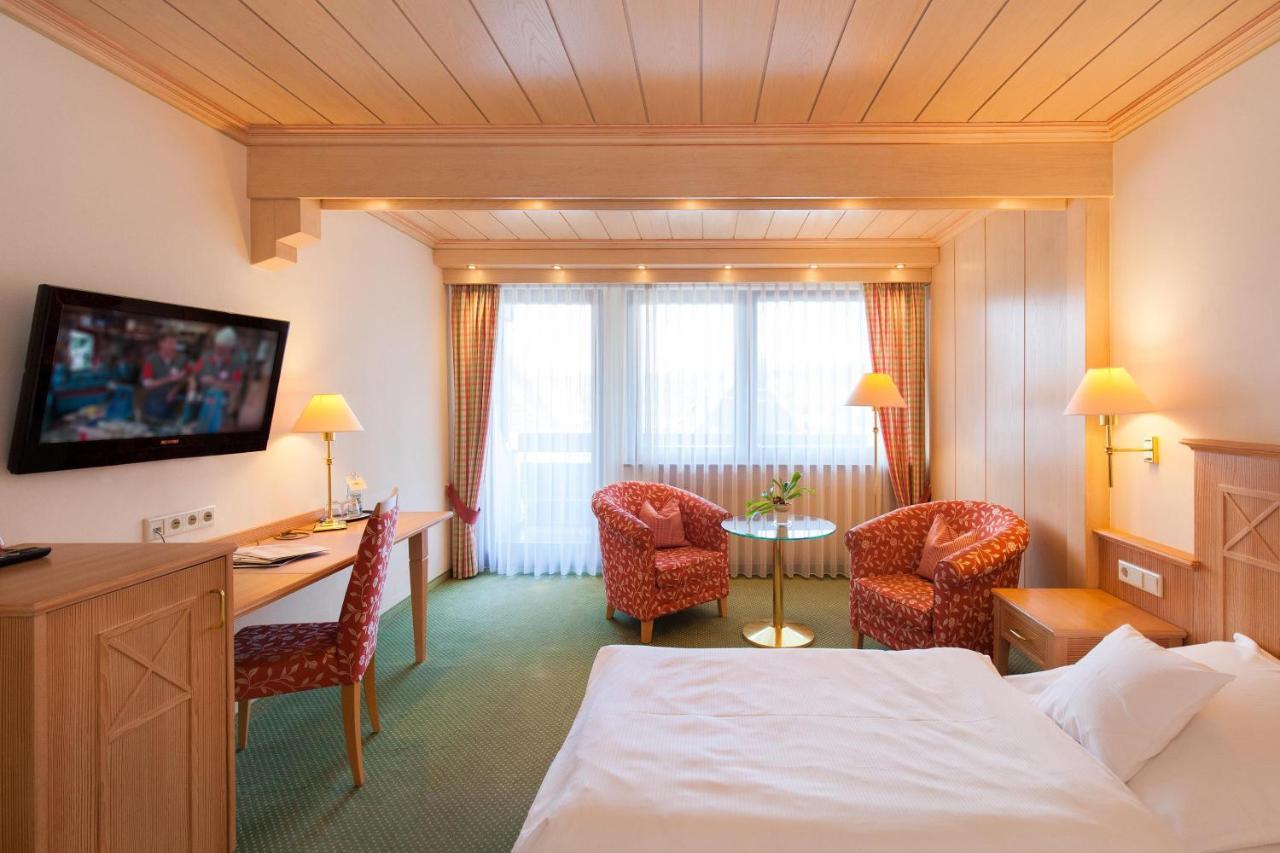 Landgasthof Hotel Hirsch Loßburg Dış mekan fotoğraf