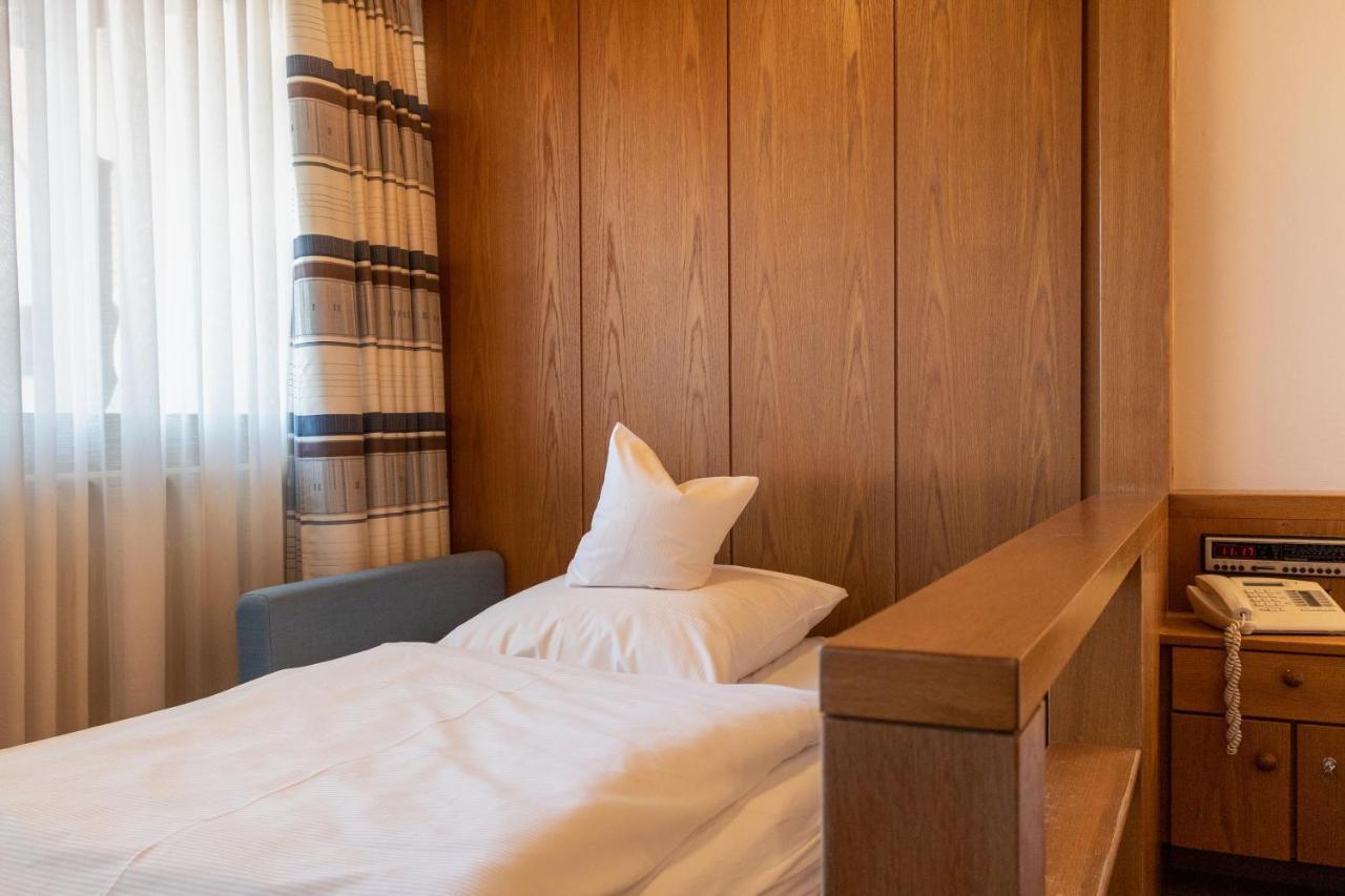 Landgasthof Hotel Hirsch Loßburg Dış mekan fotoğraf