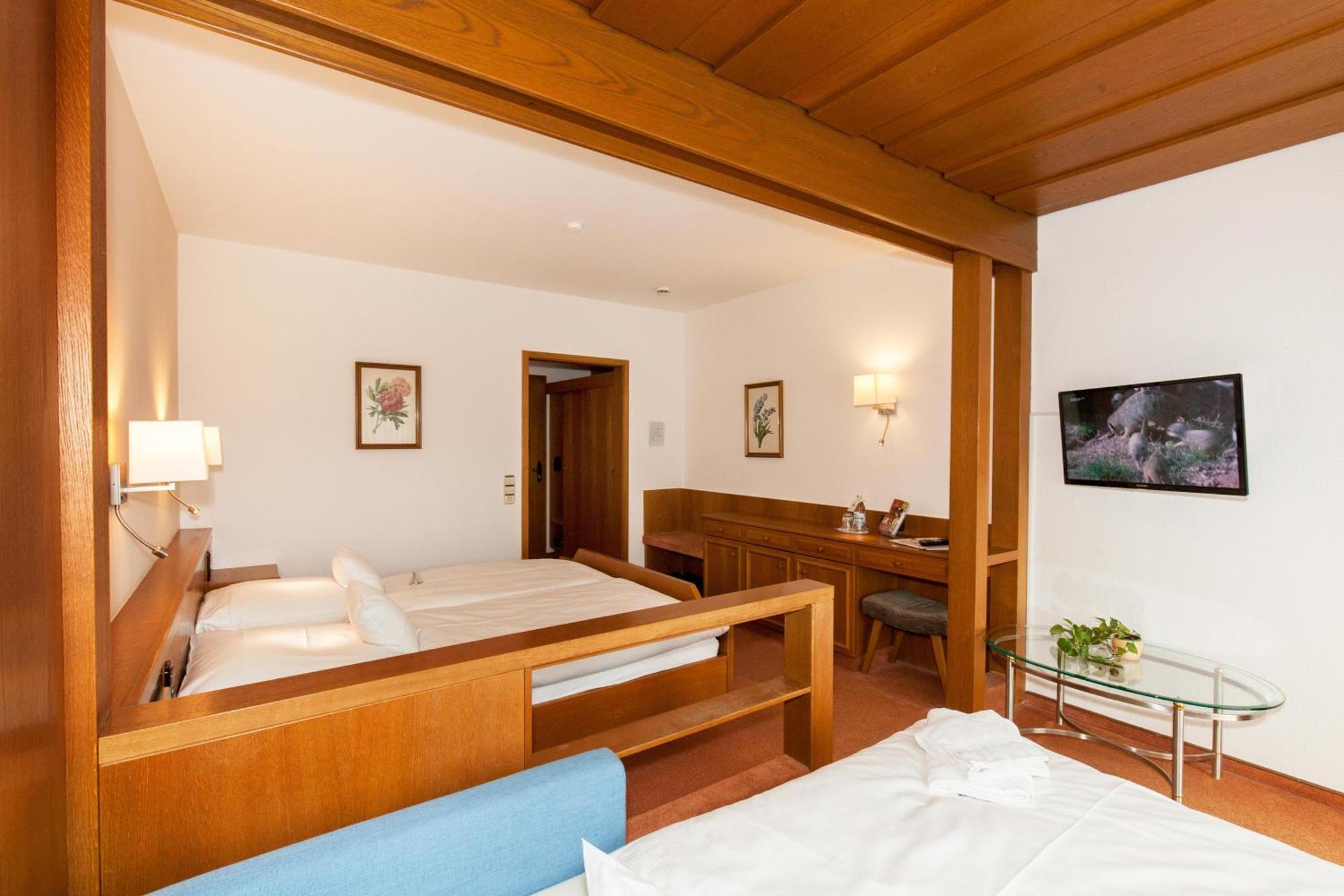 Landgasthof Hotel Hirsch Loßburg Dış mekan fotoğraf