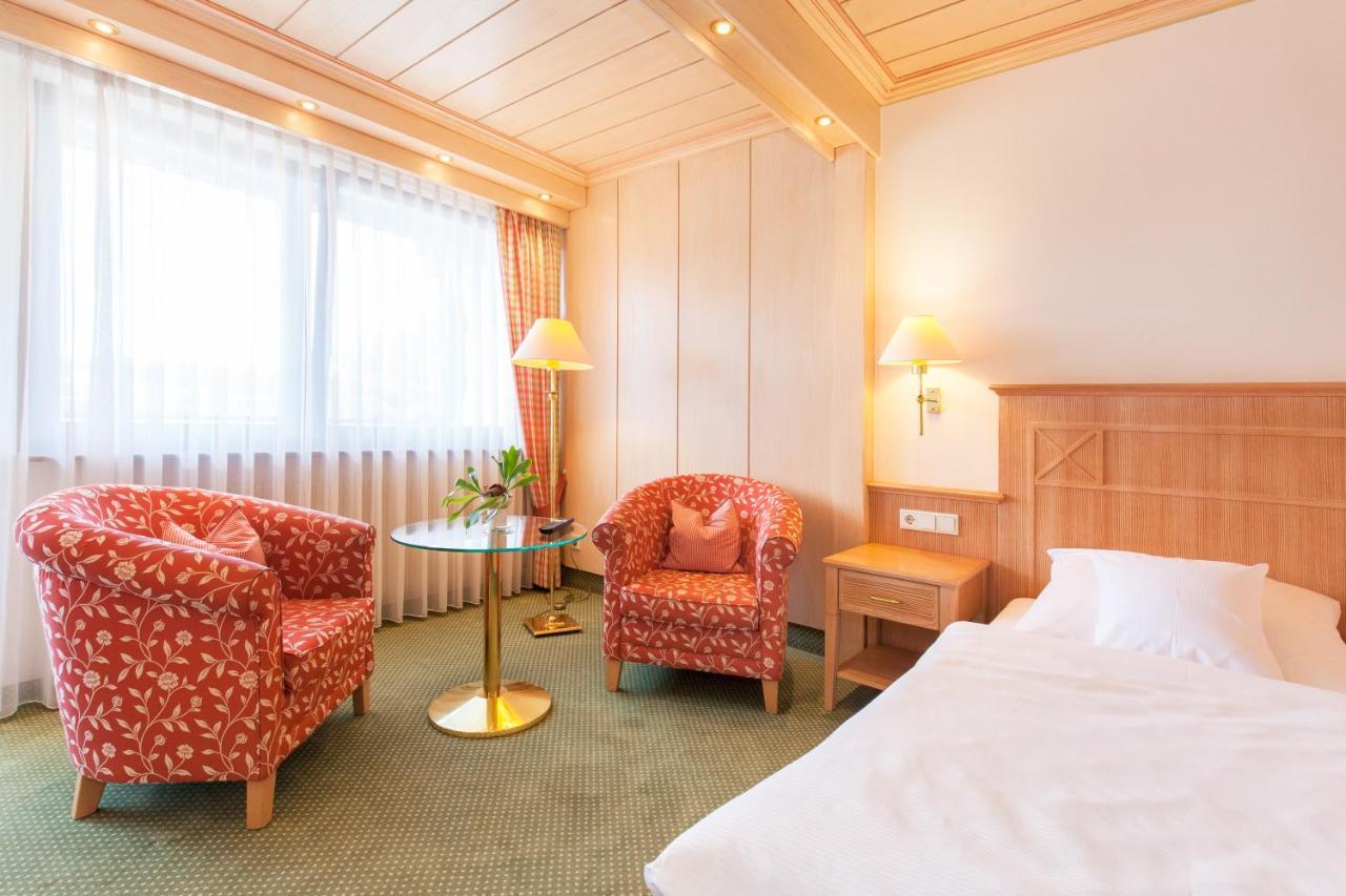 Landgasthof Hotel Hirsch Loßburg Dış mekan fotoğraf