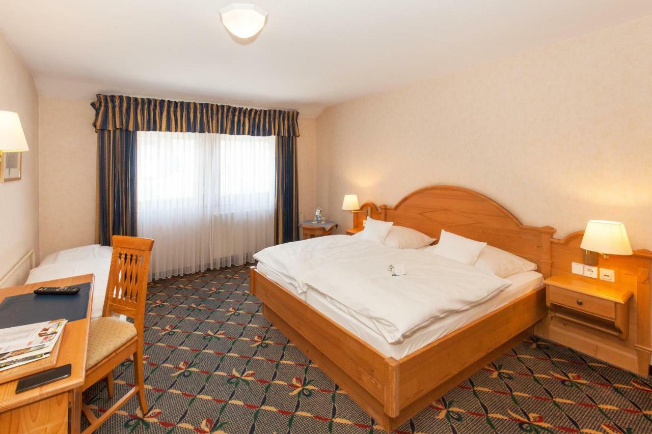 Landgasthof Hotel Hirsch Loßburg Dış mekan fotoğraf