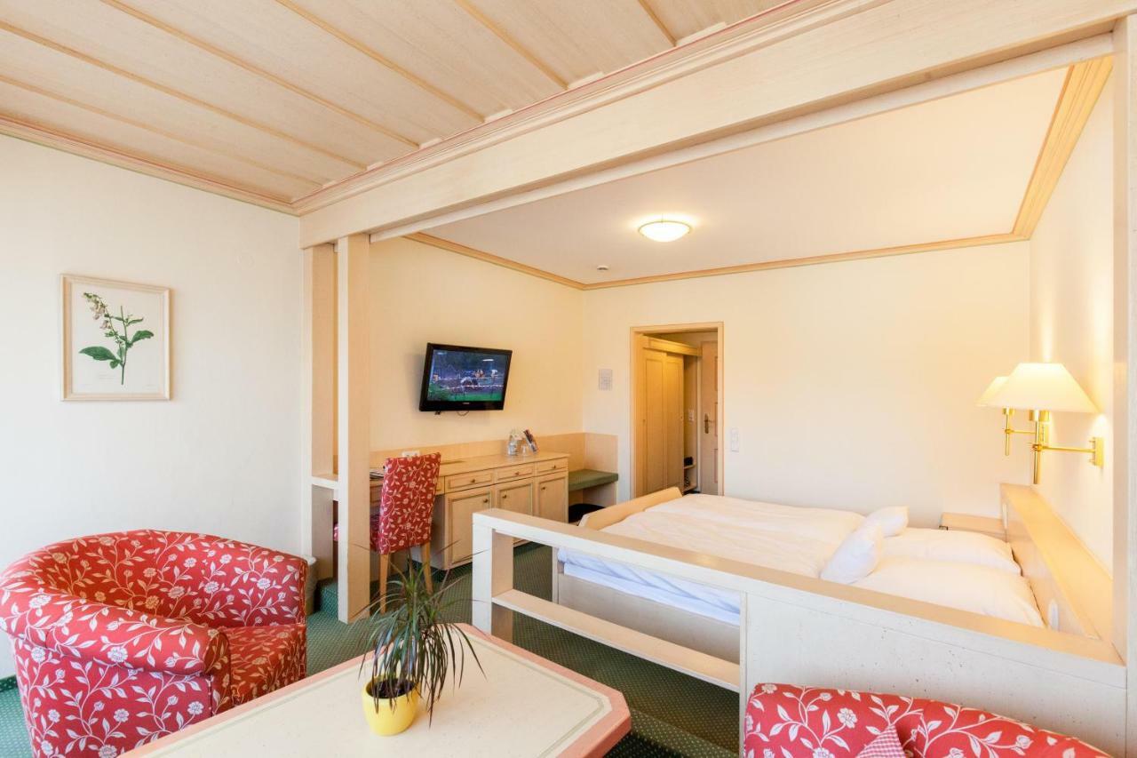 Landgasthof Hotel Hirsch Loßburg Dış mekan fotoğraf