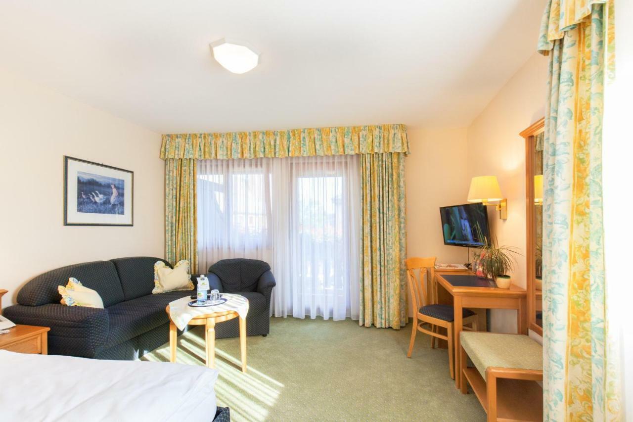 Landgasthof Hotel Hirsch Loßburg Dış mekan fotoğraf
