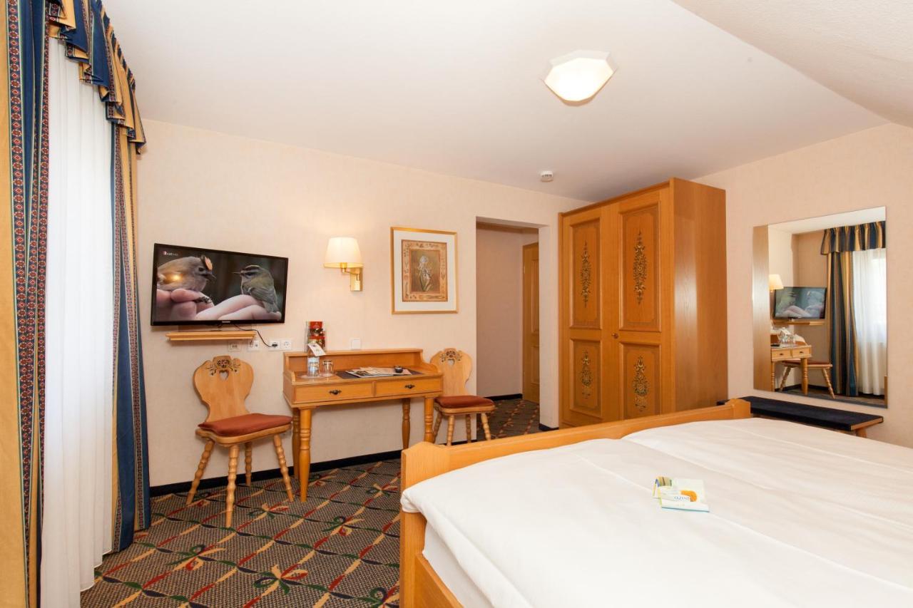 Landgasthof Hotel Hirsch Loßburg Dış mekan fotoğraf