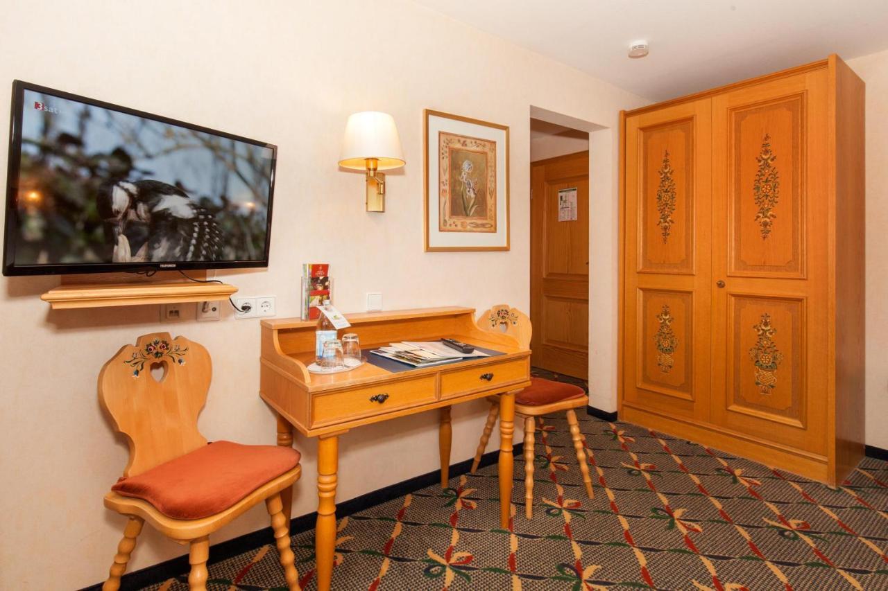 Landgasthof Hotel Hirsch Loßburg Dış mekan fotoğraf